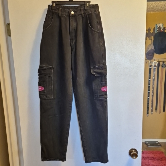 SHEIN Dark Straight Leg Jeans with Pink Details - Picture 11 of 11